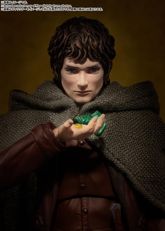 S.H.Figuarts - The Lord of the Rings: The Fellowship of the Ring - Frodo Baggins & Gollum Action Figure Set - Image 6